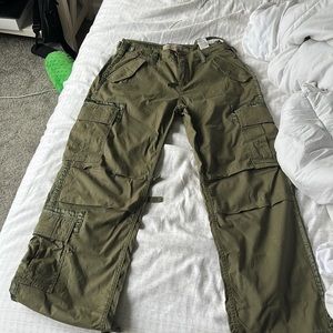 Women’s 2000s utility pant